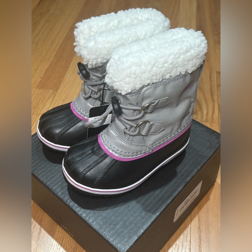 Sorel CHILDREN'S YOOT PAC™ NYLON BOOT Gray/Pink Little Kids Size 11